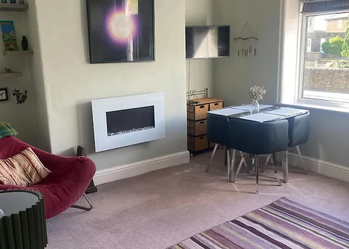 Riverside Retreat Sleeps 7